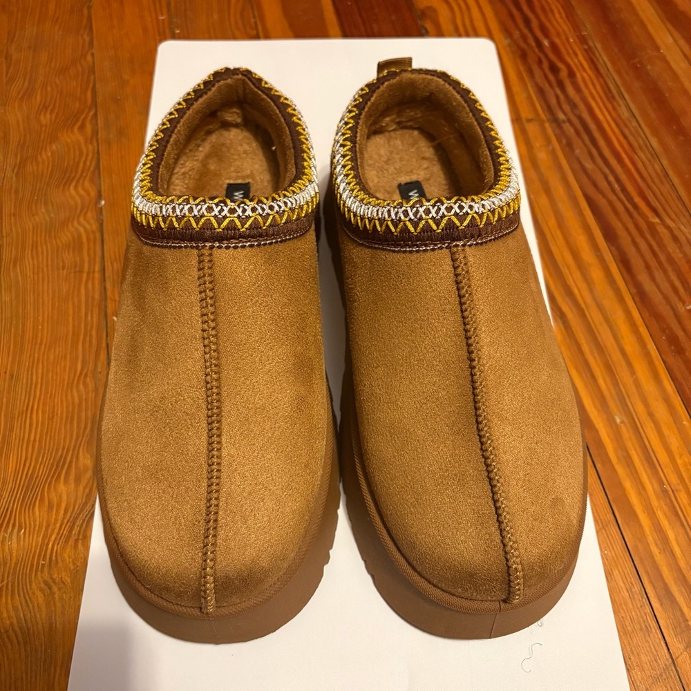 Wild Diva Women's Tan Slip-On Slippers with Decorative Trim